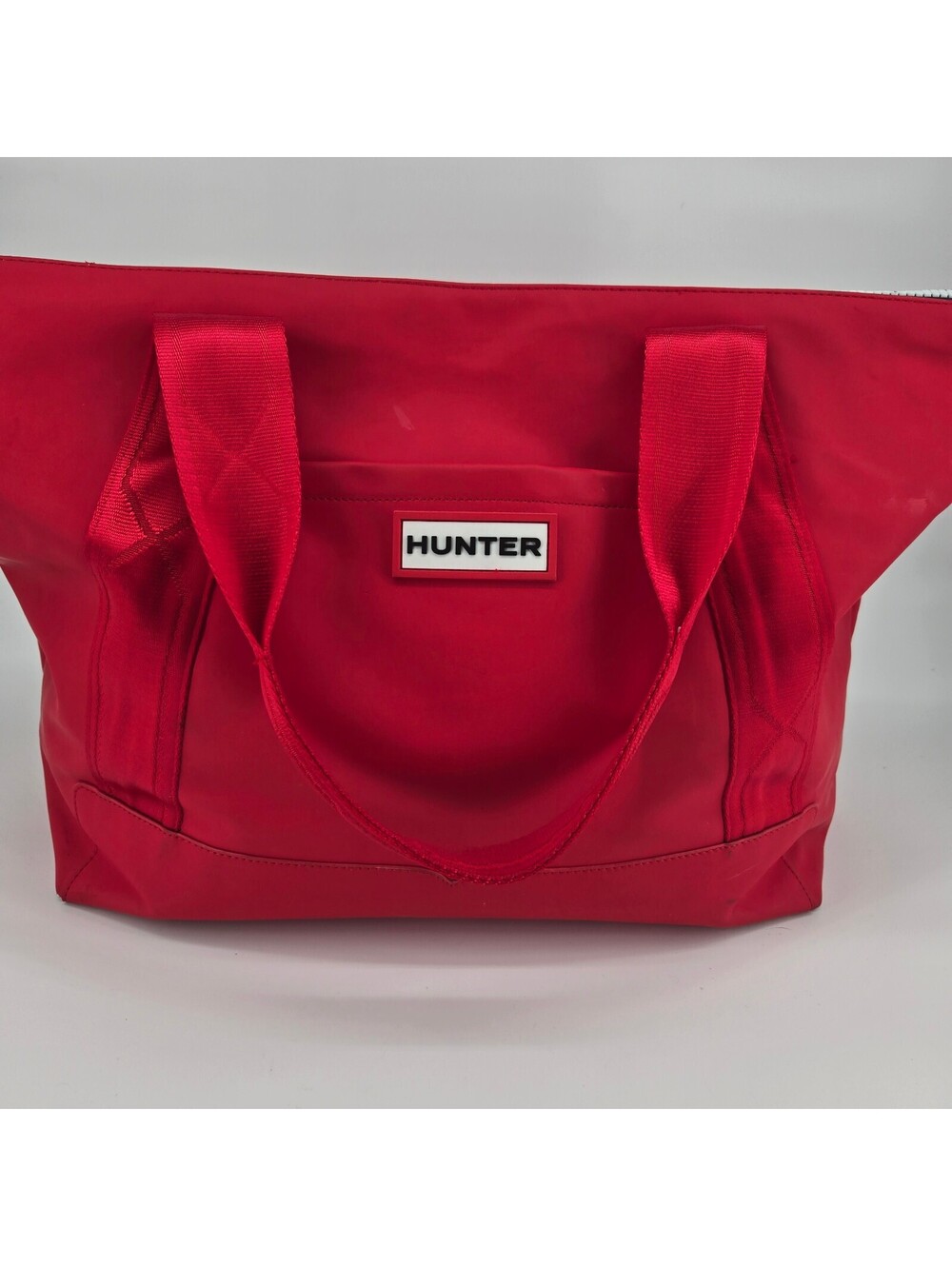 Hunter for Target Red Oversized Rubber Tote Bag 2018 Large Zip Top Travel Beach